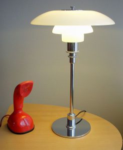 737px-ph-lampa_ericofon_2012
